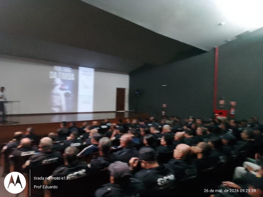 Encontro com público em atividade educativa